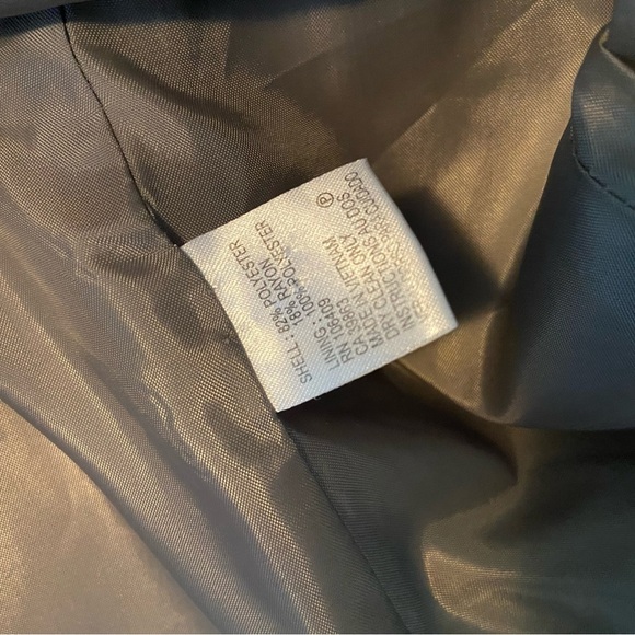 Tahari ASL Beige Blazer and Tailored Silhouette with matching pencil skirt. - Picture 3 of 10